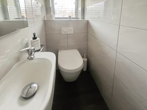 WC- click for photo gallery